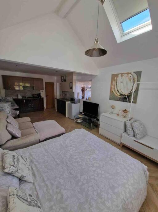 Lovely Studio Annex In Lilliput Poole Buitenkant foto